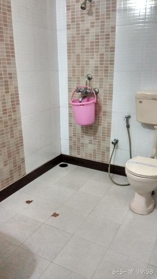 Hotel Varsa Dibrugarh Kültér fotó