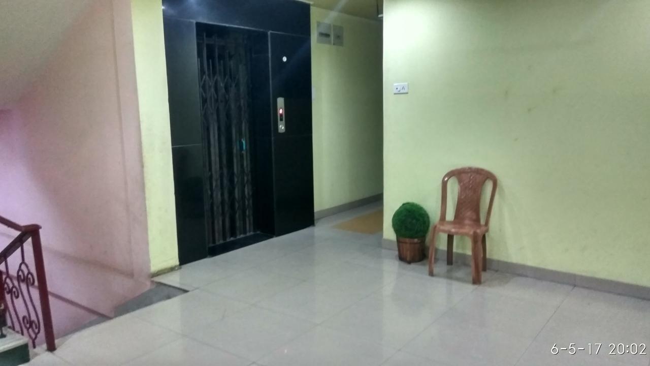 Hotel Varsa Dibrugarh Kültér fotó