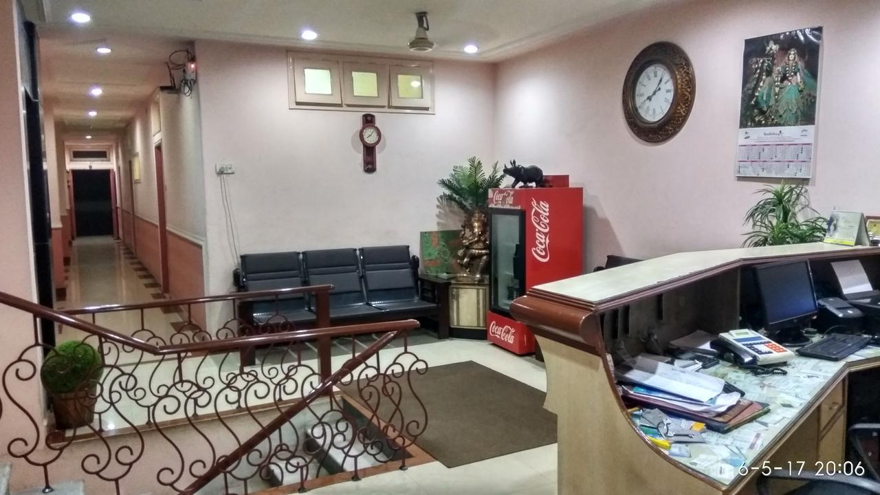 Hotel Varsa Dibrugarh Kültér fotó